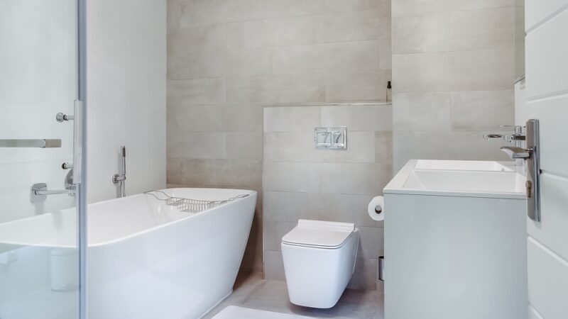 What Is the Average Cost to Remodel A Bathroom?