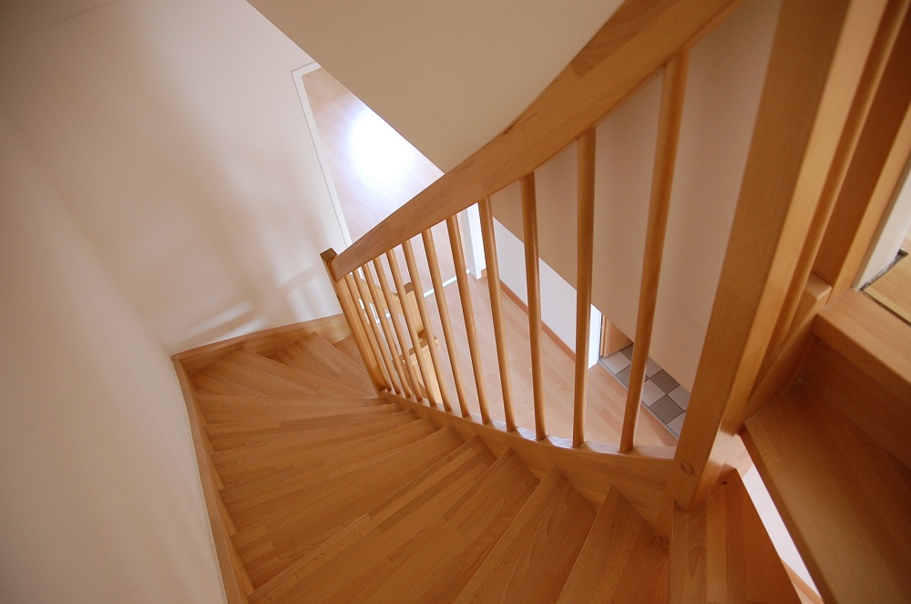From Boring to Beautiful: Innovative Ideas for Staircase Remodeling